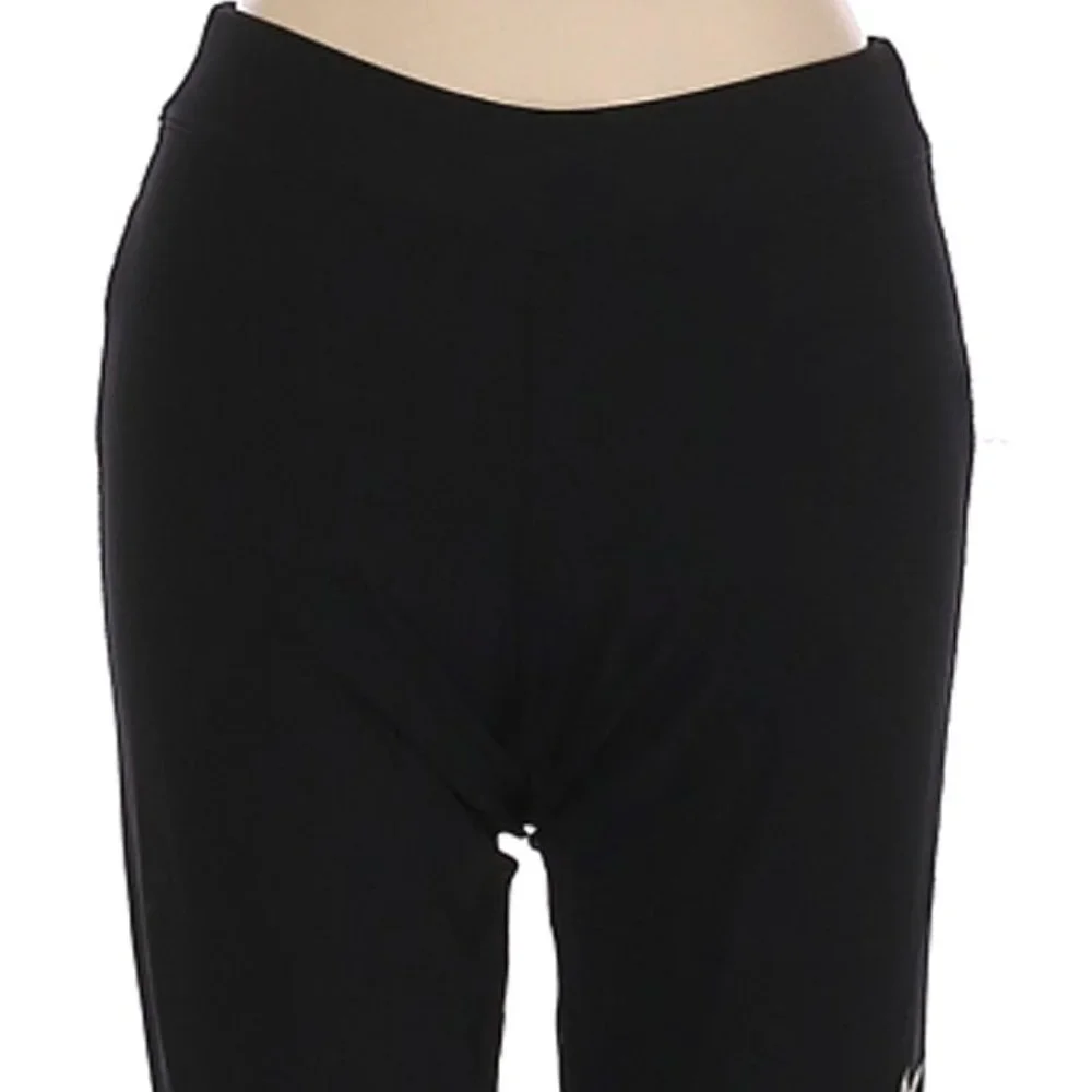 Nike Active  3/4 length Skinny Leg Cut Mid Rise Waist Black Legging Pant Size XS